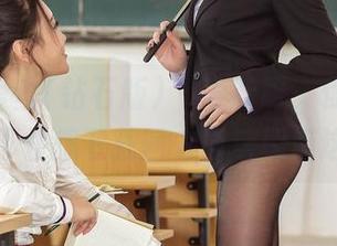 AISS爱丝(钻石版) – 索菲呀，你的穿行让我忍不住想下载回去琢磨琢磨这功力！