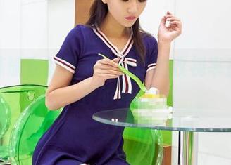 一起练瑜伽的日子：爱丝的收视率直线上升的套图