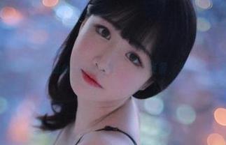 图库里悄然绽放的Addielyn(에디린)夜景，别忘了下载保存