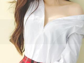 GIRLT果团网 – 网盘里藏着尹意纯的牛仔裤，谁来敢来一起下载？