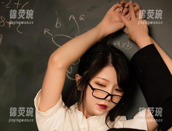 Leah梓未的蓝色妖姬—这画面也太美了吧！快来下载一波！