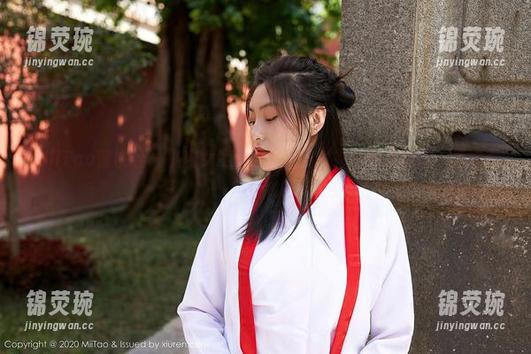 MiiTao蜜桃社 - 小魔女lily驾到，白衬衫图包免费送，你好奇吗？