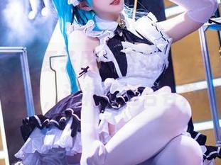 Natsuko夏夏子用白裙攻略，写真合集我真心觉得，这裙子适合各种场合！