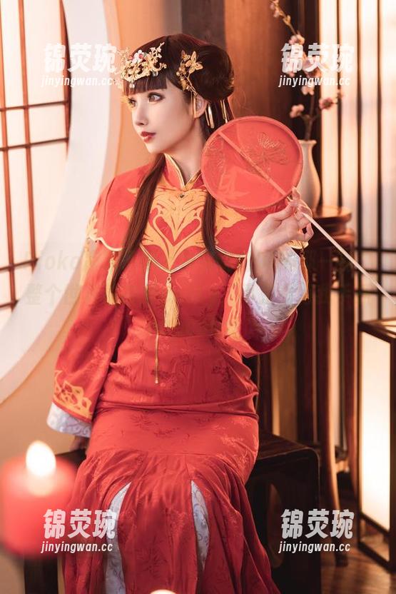 Rioko凉凉子穿上布洛妮娅OL的那一刻，整个世界都在开party，真是看得我手抓popcorn！