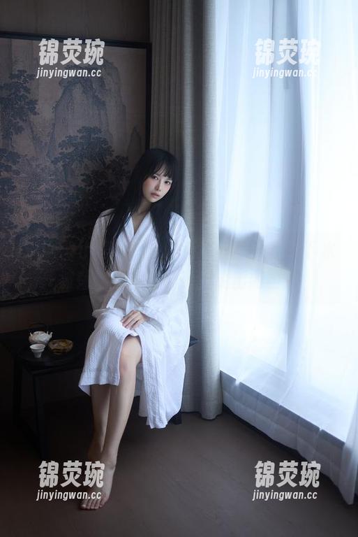 Shika小鹿鹿 Shika小鹿鹿在泳池旁,无圣光只剩下水波荡漾,图包几乎要溢出内容!