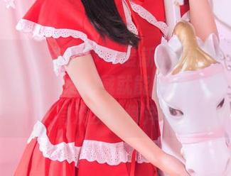 TouTiao头条女神 – 最新资源！俞公主的眼镜，好像随便一戴就能引来目光，但却又有淡淡的懒洋洋。