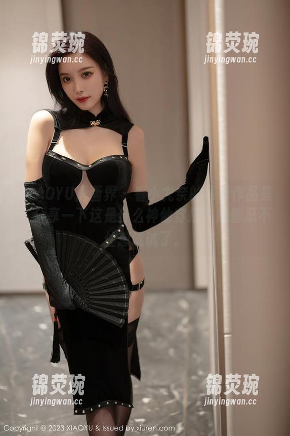 XIAOYU语画界 - 看小尤奈的吊带作品集，分享一下这是什么神仙穿搭？我都忍不住想试试了。