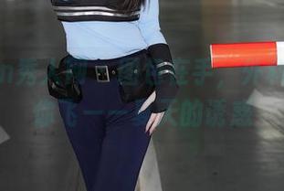 Xiuren秀人网 – 图包在手，外科TEL带你飞——夏天的诱惑