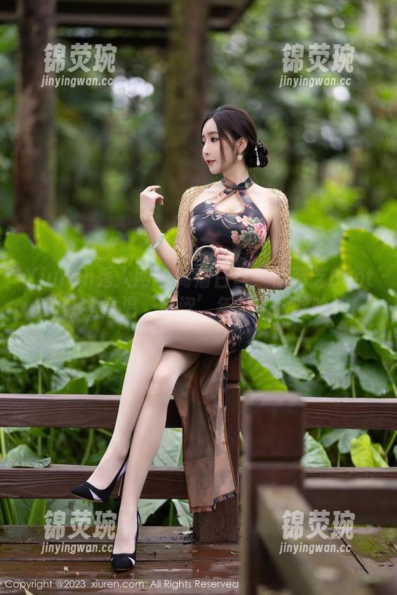 Xiuren秀人网 - 高清白丝？徐莉芝Booty让我重温‘青涩’年华，哈哈哈！