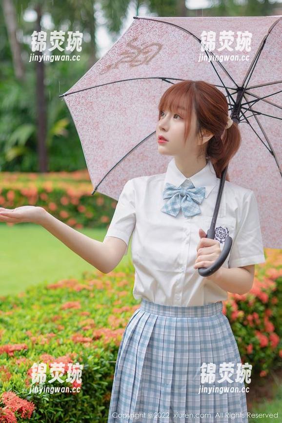 Xiuren秀人网 - 大家快来围观林文文这本白丝写真集，获得灵感或被糟蹋灵魂！