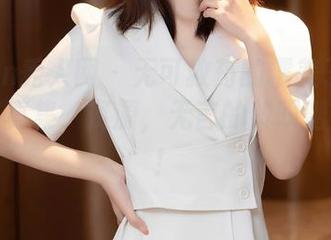Xiuren秀人网 – 无可救药的糯美子Mini女孩写真集，资源，无言的赞叹潜伏其中！