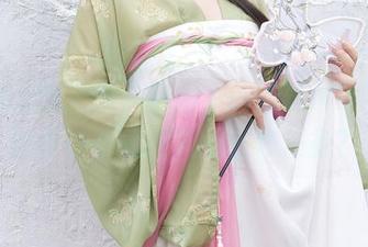 Xiuren秀人网 – 制服中的肉晴MINI，难道真有不可告人的工作任务？