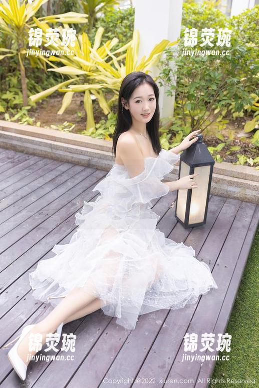 Xiuren秀人网 - 软糖爱喝奶的写真合集：日常中的美好瞬间，甚至连我自己都被惊艳到了！