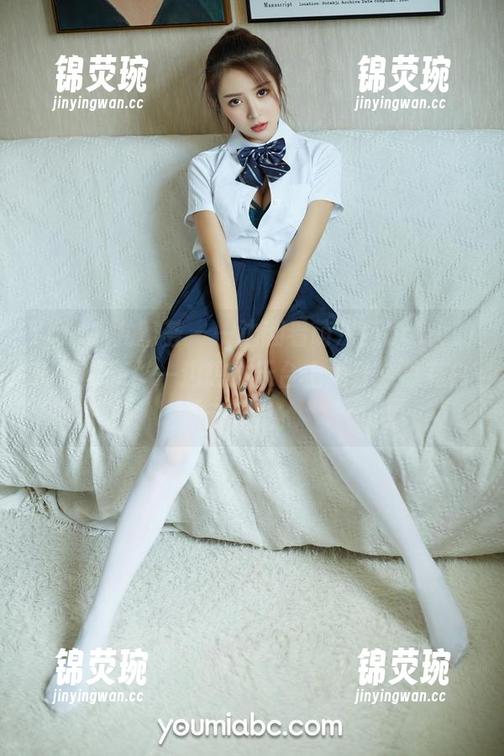 YouMi尤蜜荟 - 一边翻看萌汉药baby的图集更新，一边想：天台上为什么总有白云飘过？