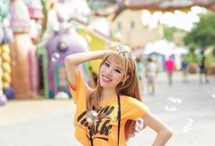 aiss – 若兮的吊带私拍，看似随意，却恰好那么出彩