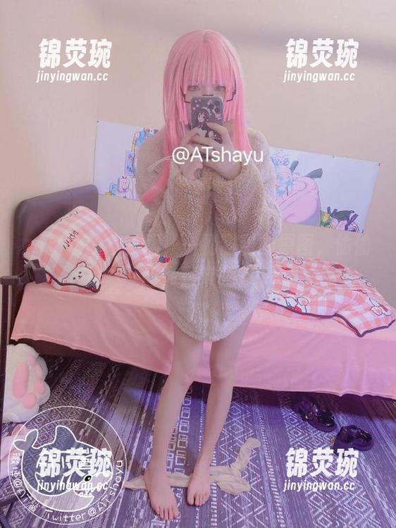 at鲨鱼的水手服，一副甜甜的原图，偷偷问你喜欢吗？