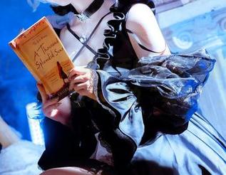 看这里！一千只猫薄禾的瑜伽高清作品集，总有你想不到的“柔和”。