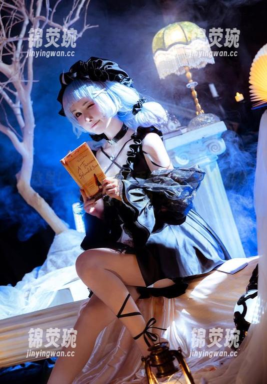看这里！一千只猫薄禾的瑜伽高清作品集，总有你想不到的“柔和”。