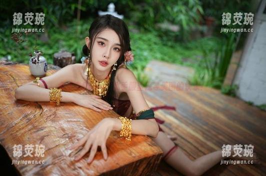 余多多Dudu：水手服里找寻美图的快乐！