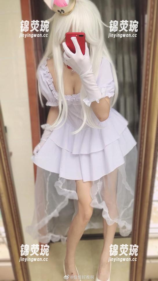 作品里手到擒来的佳佳好难啊，美脚正好无圣光，被逛着看了好久。