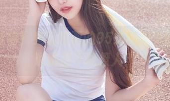 下载给你！兔玩映画的95式制服美图，谁说制服不能撩人？