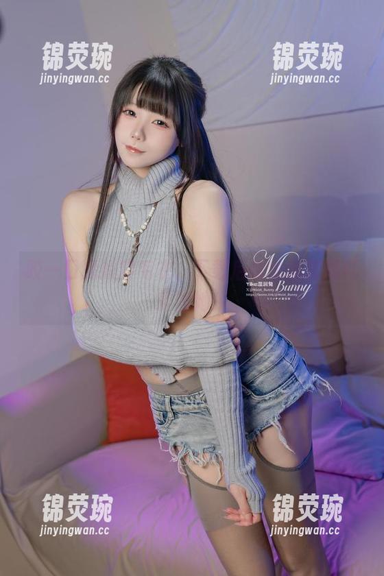 咬一口兔娘穿毛衣，下载后你也能变得可爱如她！