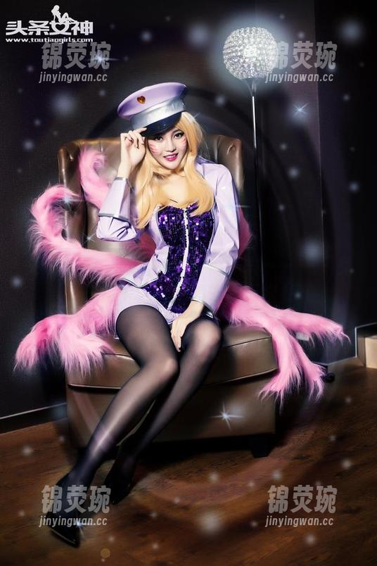 头条女神 - 娜露的兔女郎写真——一只兔子和相机之间的千丝万缕！