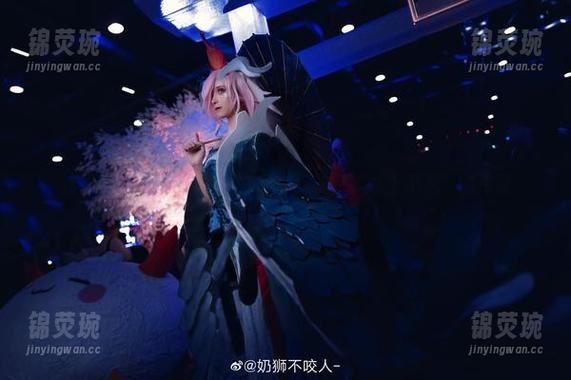 这奶狮不咬人泳池私拍美图，打破了“水上不足”的传说