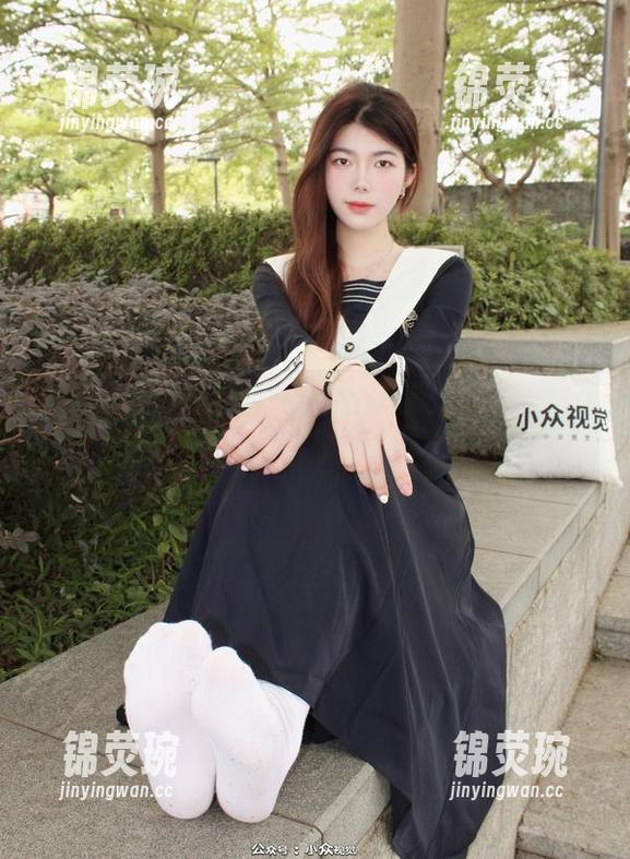 小众视觉-小薯条 小众视觉 - 小薯条的爵士风秘书高清美图,看似普通,其实不简单。