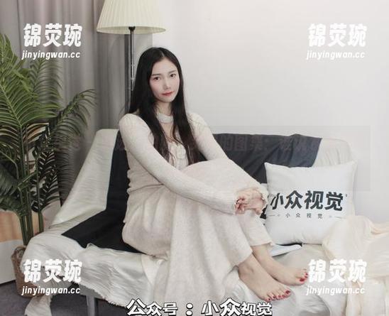 小众视觉 - 游泳、拍照，灵灵的图集：谁说水里不可以撒娇？