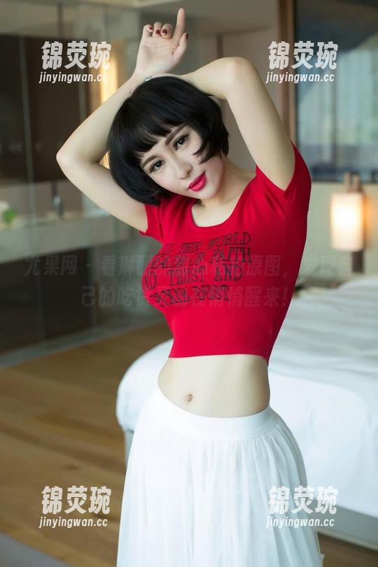 尤果网 - 看琳丽的甜心私拍原图，发现自己的吃货灵魂在悄悄醒来！