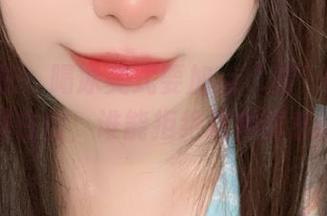 布丁大法：喝冰美式要加点“资”!免费的原图在此，谁能拒绝这种诱惑呢？