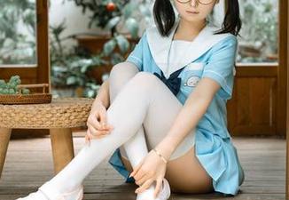 初音未来的兔子洞，幼水铃衣的写真，别问我进去会怎样，反正路还是要走的。