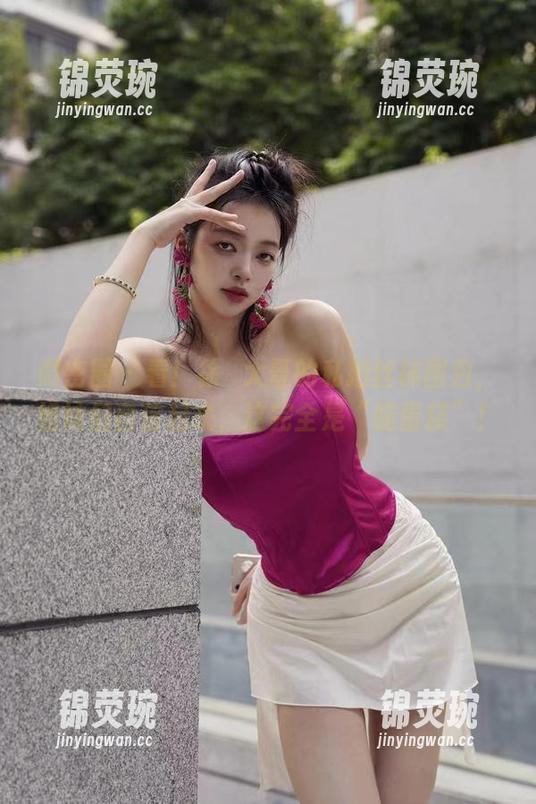 微密圈 - 看！徐珺大哥的私拍丝袜图包，姐妹们自信起来，这完全是“腿蛋糕”！