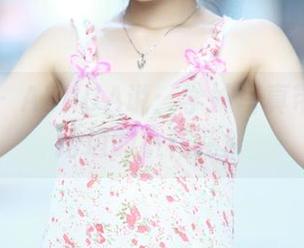 推女神 – AZHUA说：学妹写真带你拯救路边的小花花！