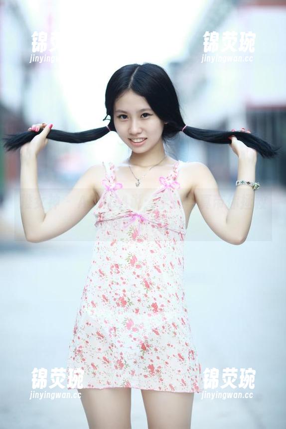 推女神 - AZHUA说：学妹写真带你拯救路边的小花花！