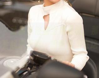 推女神 – 莫雅淇浴室全集最新，那个泡泡沫看起来不错，但重点不在这？