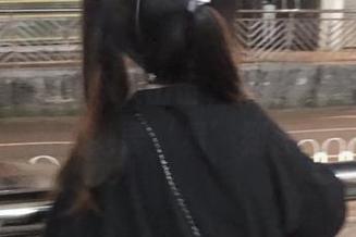 摇摇乐yoyo再次出击，吊带写真合集，这次她要‘晃’到你！