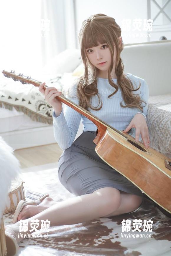 私房小戏法：朝雾爱与英仙座护士服的共舞
