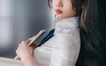 杏仁曲奇的婚纱壁纸-又美又带感，真让人一头雾水