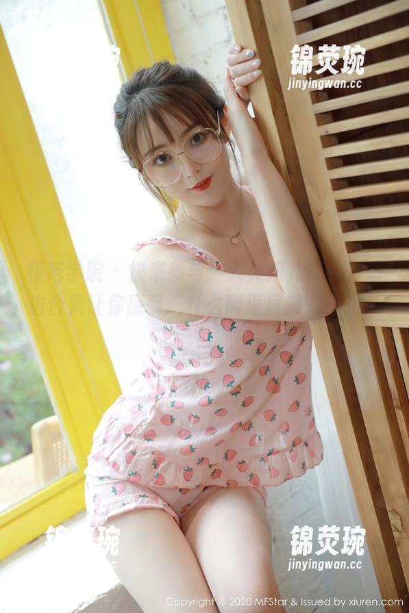 模范学院 - 快来参与！大美妞儿在线，海边合集让你感受“什么叫海风拂面不止”！