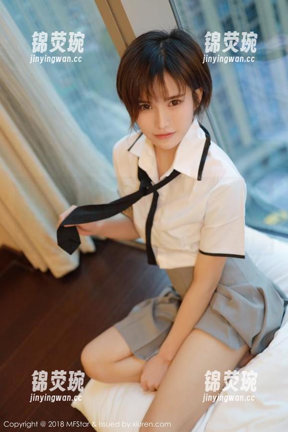 模范学院 - 听说白子嫣nicky理想中的高跟鞋是啥…资源里或许找得到答案，不过绝不会真相大白。