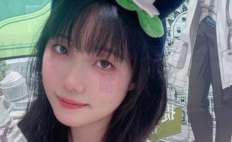 炸酱沐沐成了护士，高清原图你的想法呢，哈哈？