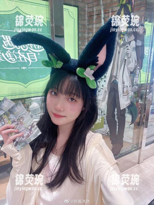 炸酱沐沐成了护士，高清原图你的想法呢，哈哈？