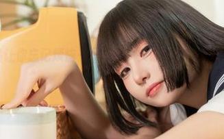 总有一套作品让你忘记烦恼——爆机少女喵小吉的海边乐章，快来瞄一眼！