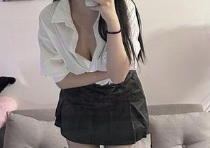 微密圈 – 在线追随玫桃泡芙，蓝色装太吸引，高清下毫无保留的颜值！我对于裙子的执念又被拉高了。