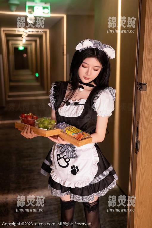 秀人网 - 谁说写真只能是严肃的？来看Candy糖糖油亮之迷惑图集！