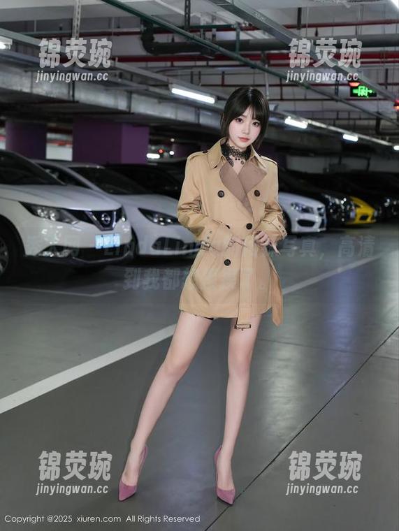 秀人网 - LindaLinda的网袜写真，高清到我都想摸摸了。
