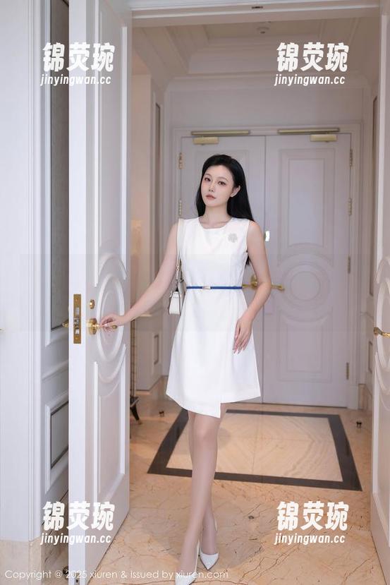 秀人网 - 王馨瑶yanni的学妹写真，五颜六色的图册，脑洞大开！