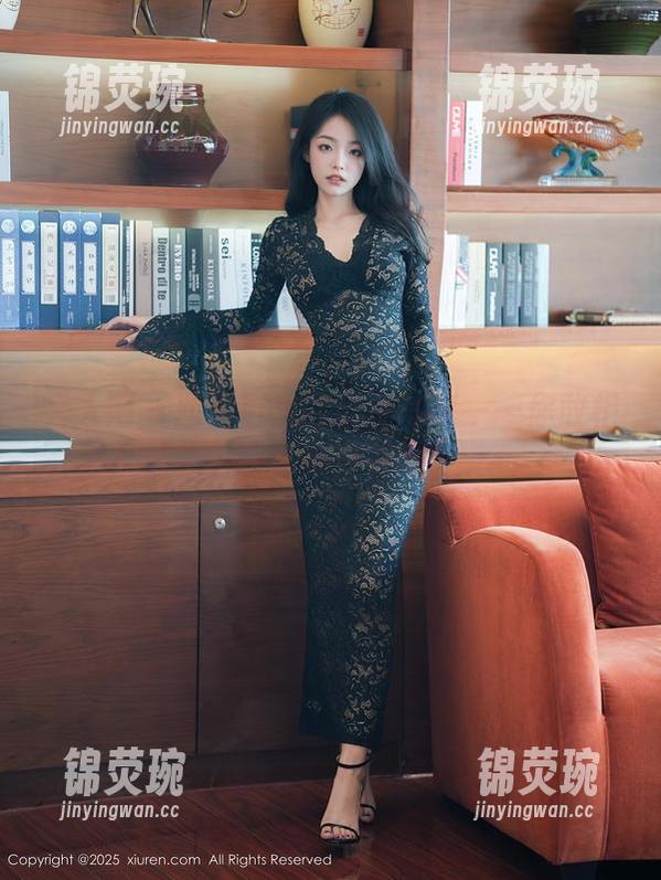 秀人网 - 西希白兔的旗袍写真——你敢相信这真实存在吗？